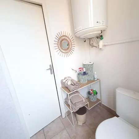 Charming 2-room In Center *